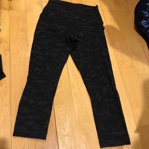 Camo Lululemon Align Crop 21”
